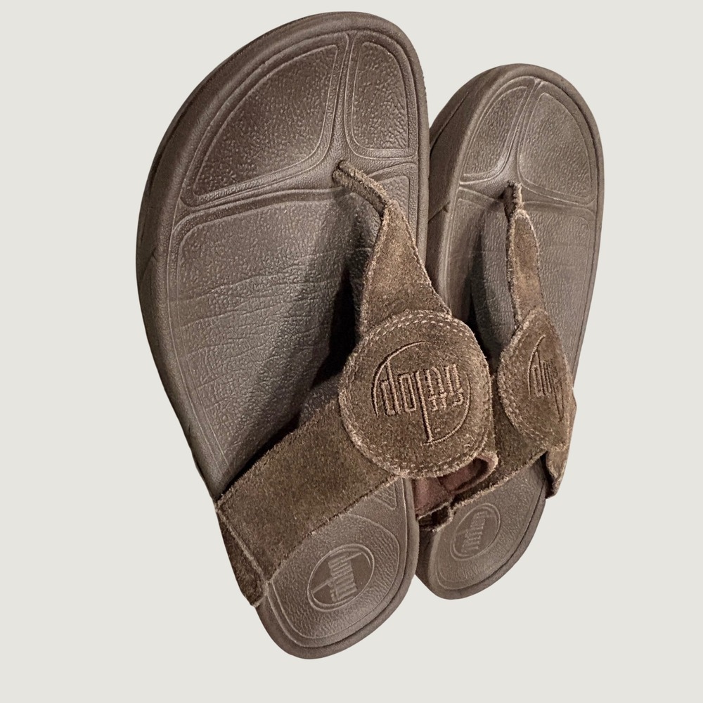 FitFlop size 6  Brown Suede Microwobbleboard Thong Sandals Womens 026-030